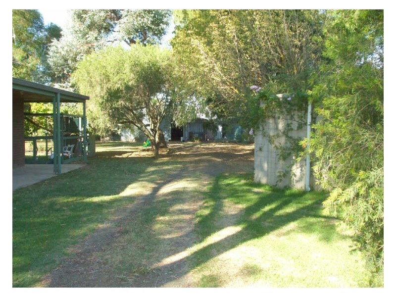 29 Mew Lane, Bamawm VIC 3561