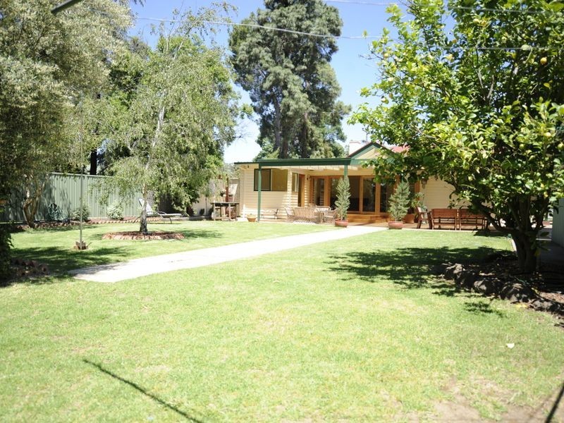 68 Hopwood Street, Echuca VIC 3564