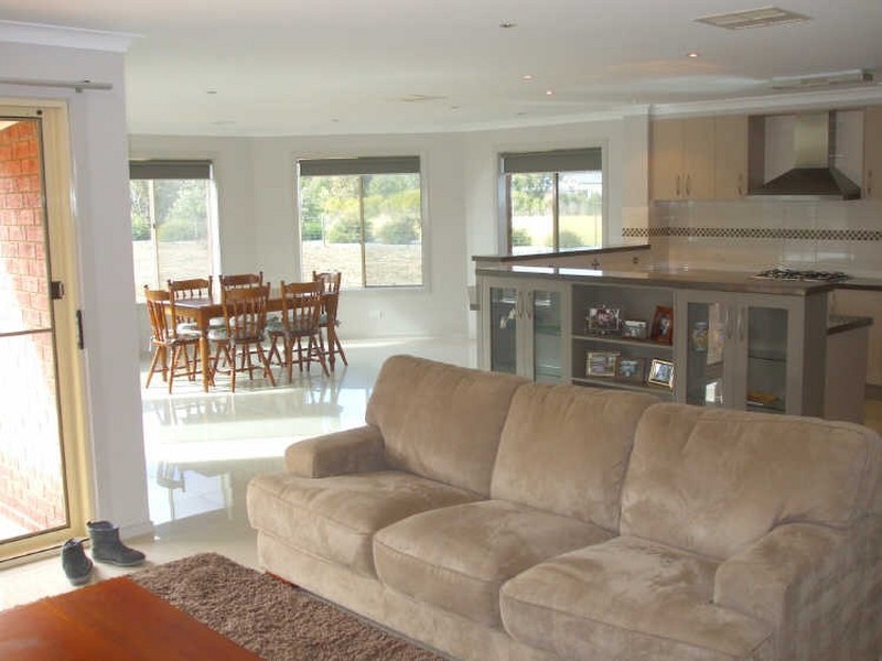 23 Chelsworth Drive, Echuca VIC 3564