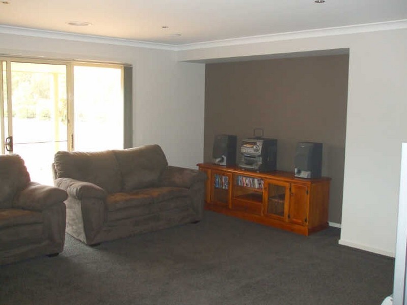 23 Chelsworth Drive, Echuca VIC 3564