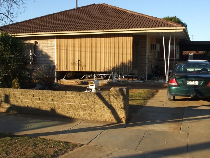 18 Fleming Street, Echuca VIC 3564