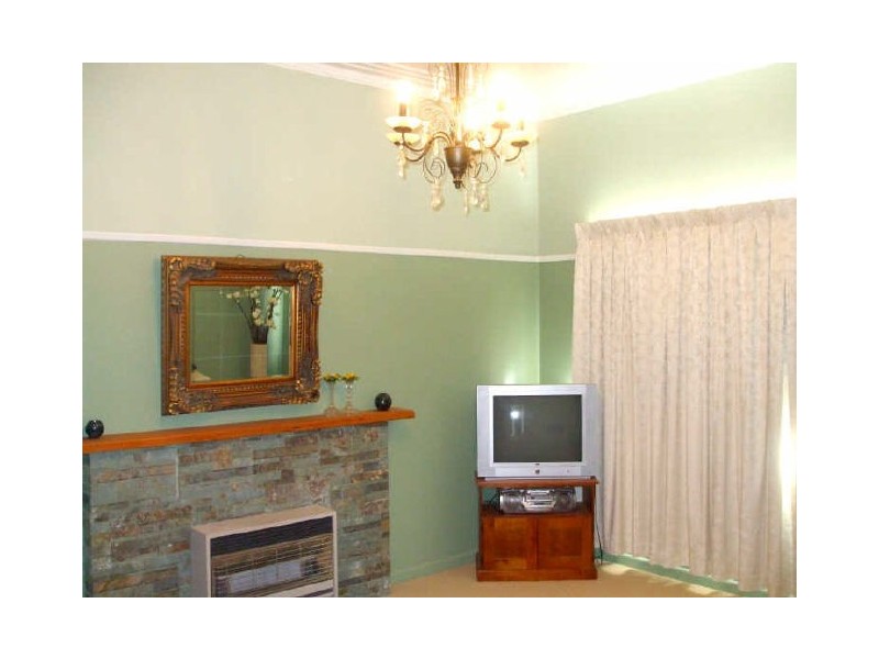 9 Morton Street, Rochester VIC 3561