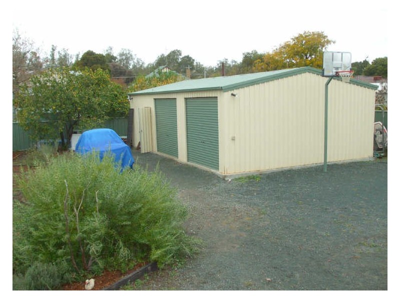 7 Hart Street, Rochester VIC 3561