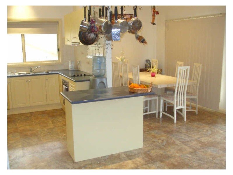 7 Hart Street, Rochester VIC 3561