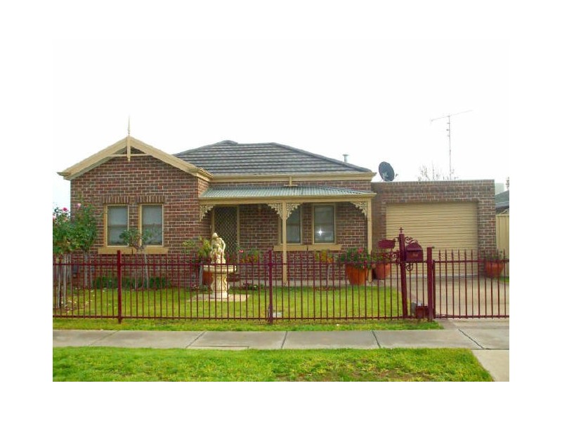 18 Blair Street, Moama NSW 2731