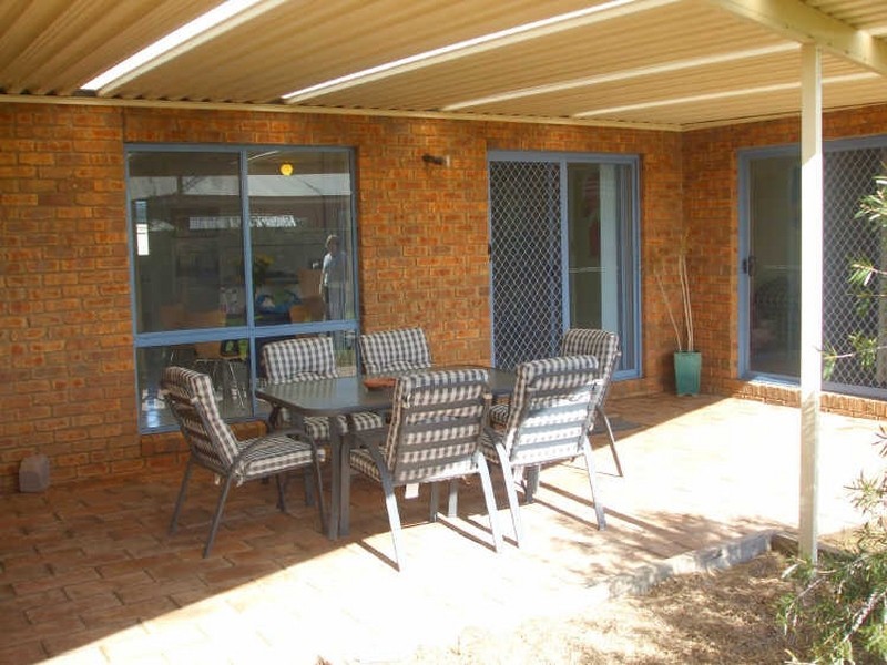 24 Genevieve Avenue, Echuca VIC 3564