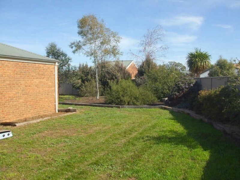24 Genevieve Avenue, Echuca VIC 3564
