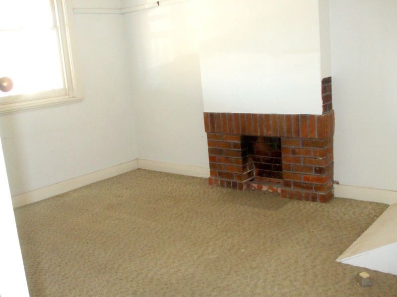 293-295 Cressy Street, Deniliquin NSW 2710