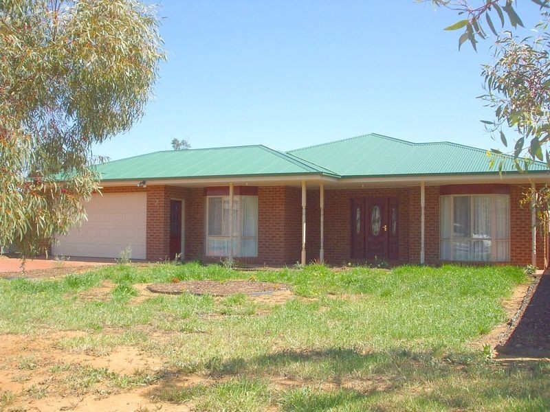 13 Morris Street, Mathoura NSW 2710