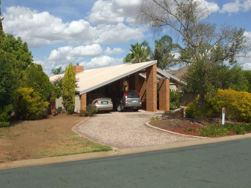 11 Ada Court, Echuca VIC 3564