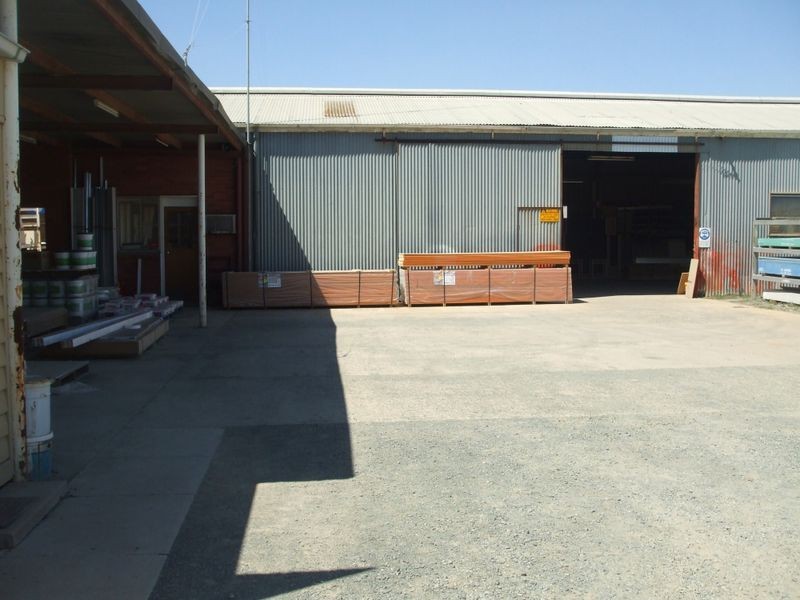 119-125 Ogilvie Avenue, Echuca VIC 3564