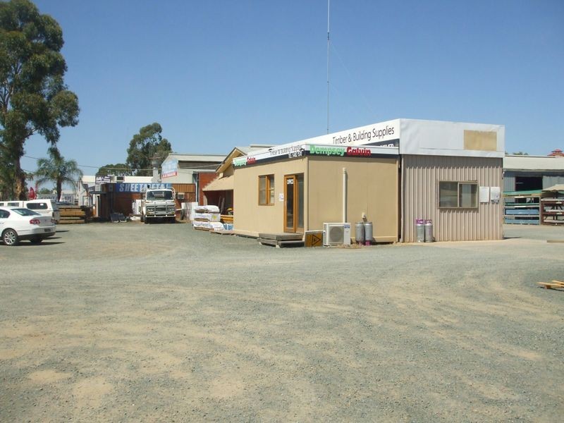 119-125 Ogilvie Avenue, Echuca VIC 3564