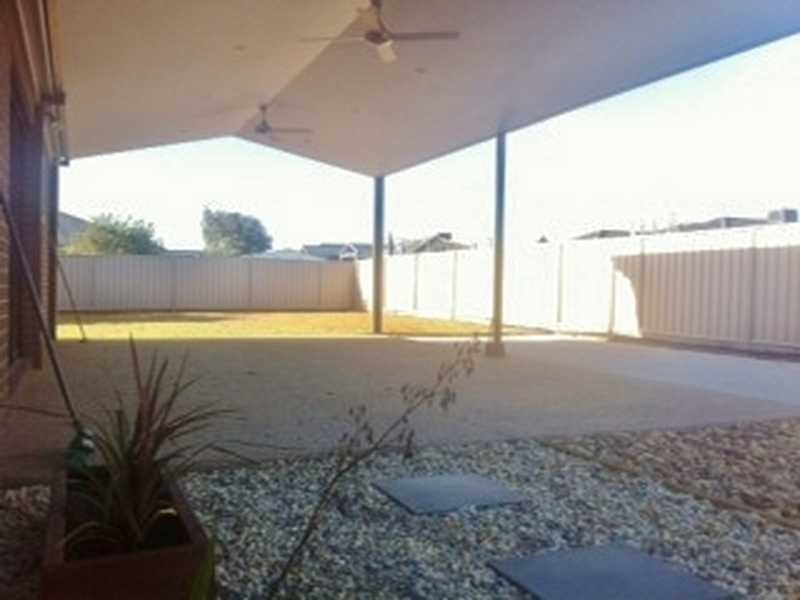 11 Howell St, Echuca VIC 3564