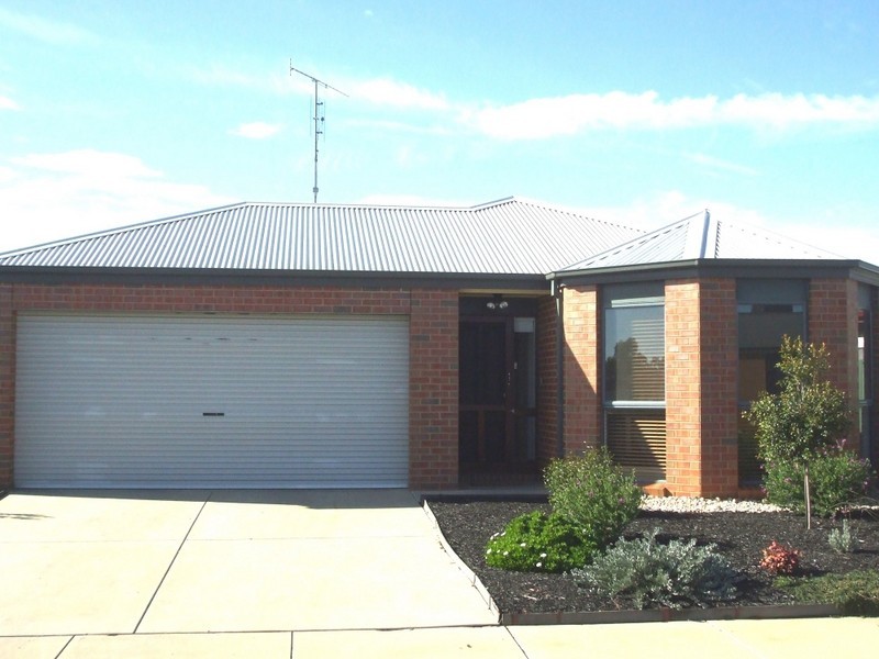 28 Roberts Court, Echuca VIC 3564