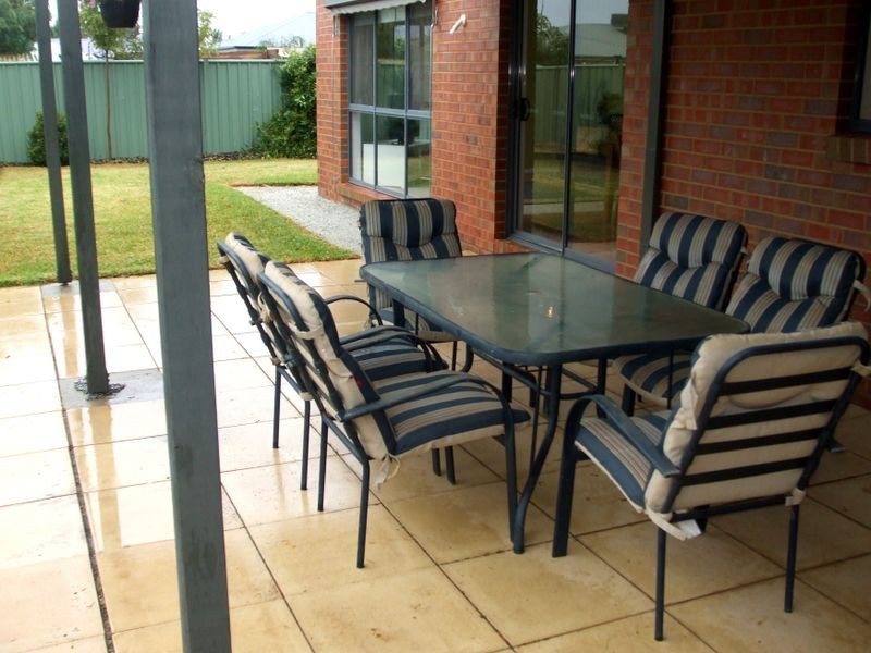 28 Roberts Court, Echuca VIC 3564