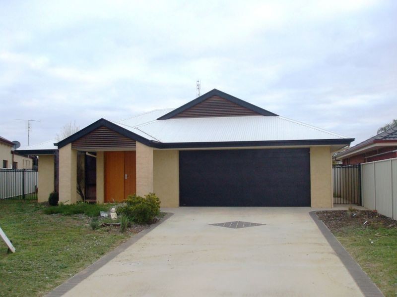 11 Shetland Drive, Moama NSW 2731