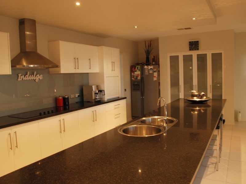 11 Yeovil Court, Echuca VIC 3564