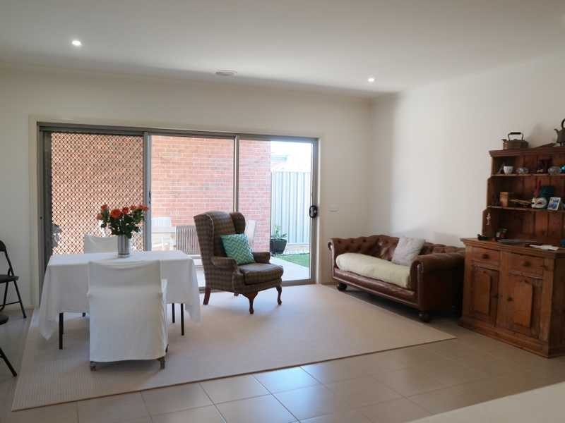 2/2 Paroo Street, Echuca VIC 3564