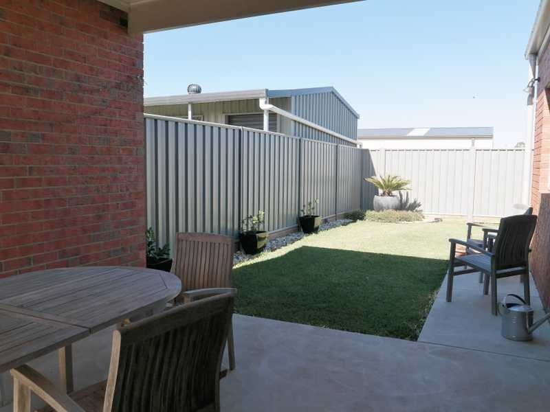 2/2 Paroo Street, Echuca VIC 3564