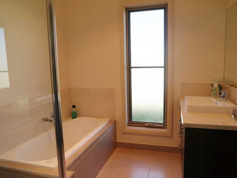 2/2 Paroo Street, Echuca VIC 3564