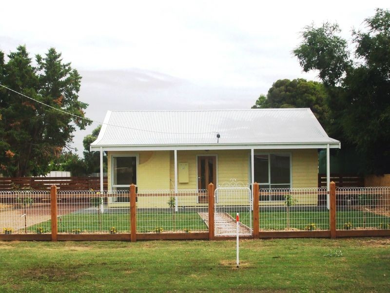 70 Eyre Street, Echuca VIC 3564