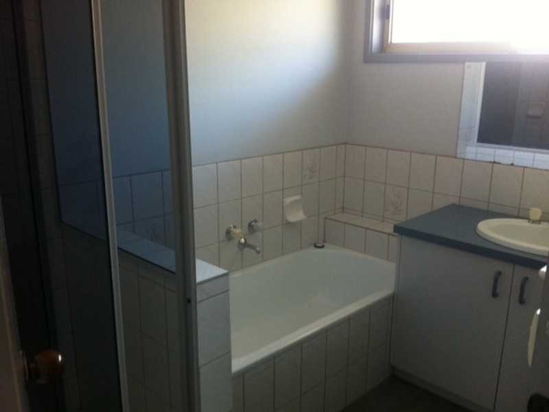 1/102 Crossen Street, Echuca VIC 3564