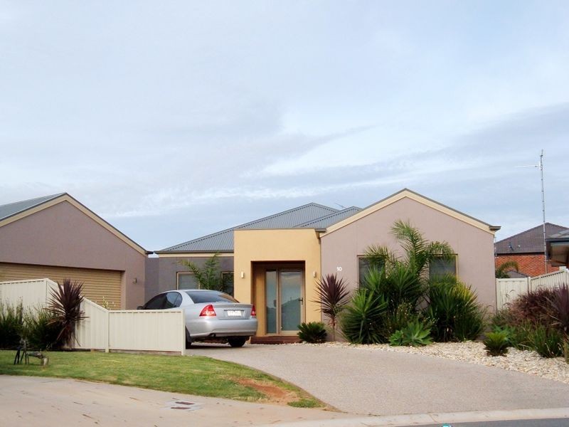10 Kinross Court, Moama NSW 2731