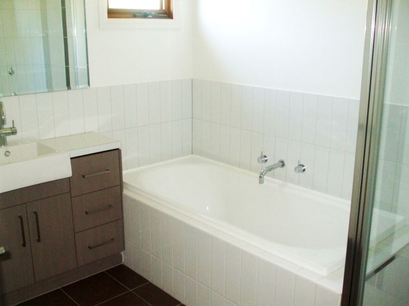 1/246 Eyre Street, Echuca VIC 3564