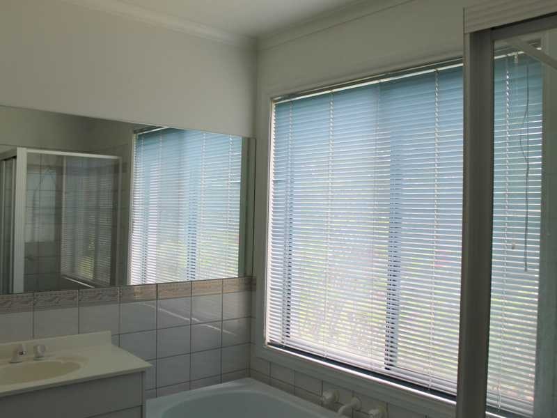 13 Rob Roy Ct, Echuca VIC 3564