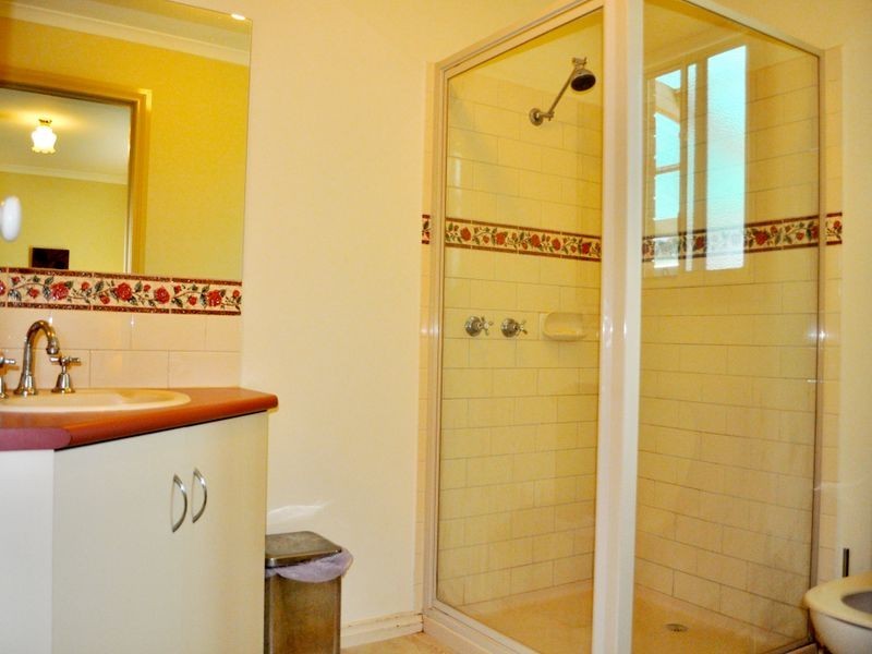 11 Charlton Court, Echuca VIC 3564