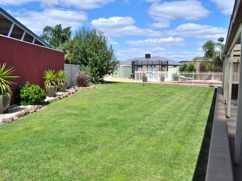 11 Charlton Court, Echuca VIC 3564