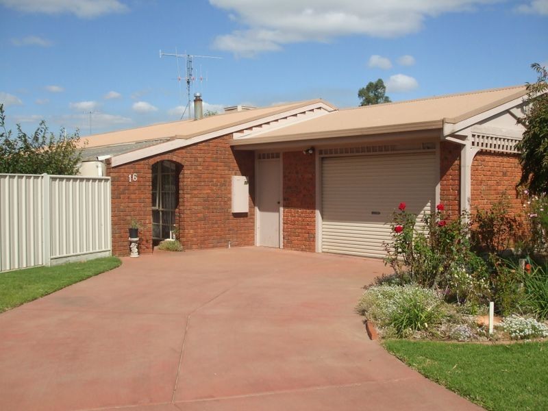16 Oscar Place, Echuca VIC 3564
