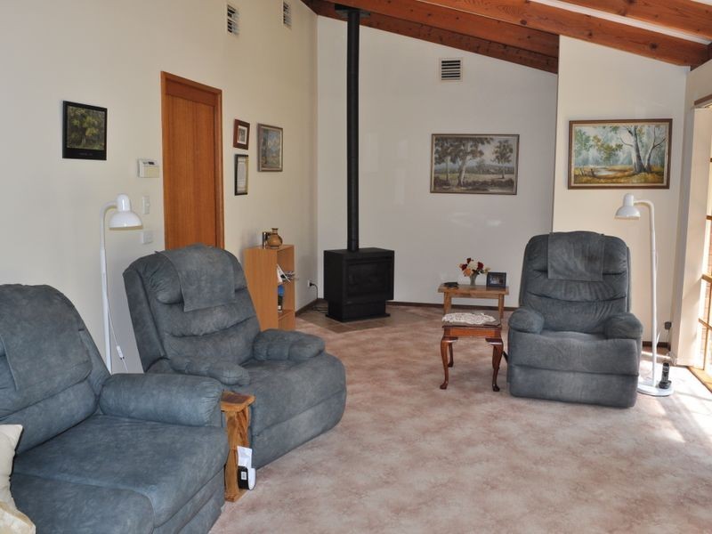 16 Oscar Place, Echuca VIC 3564