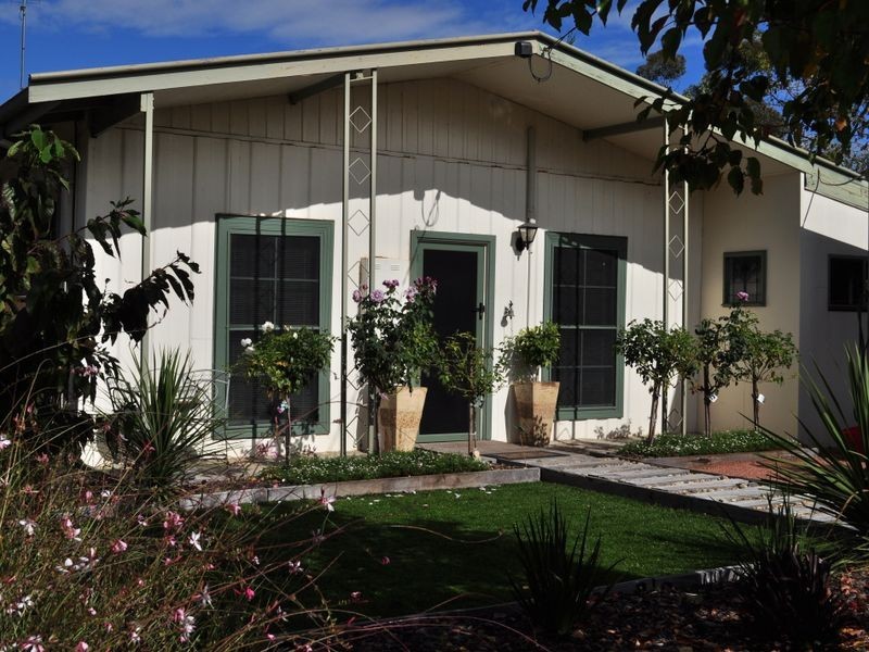 11 Moore Street, Echuca VIC 3564