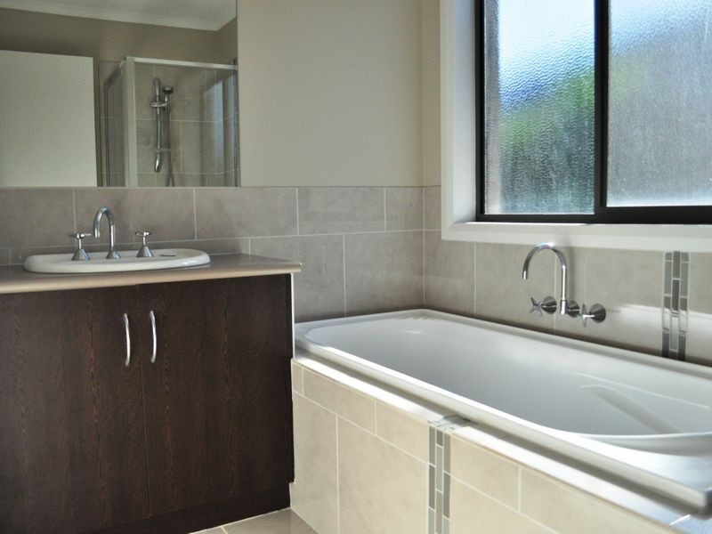 12 Sunset Avenue, Echuca VIC 3564