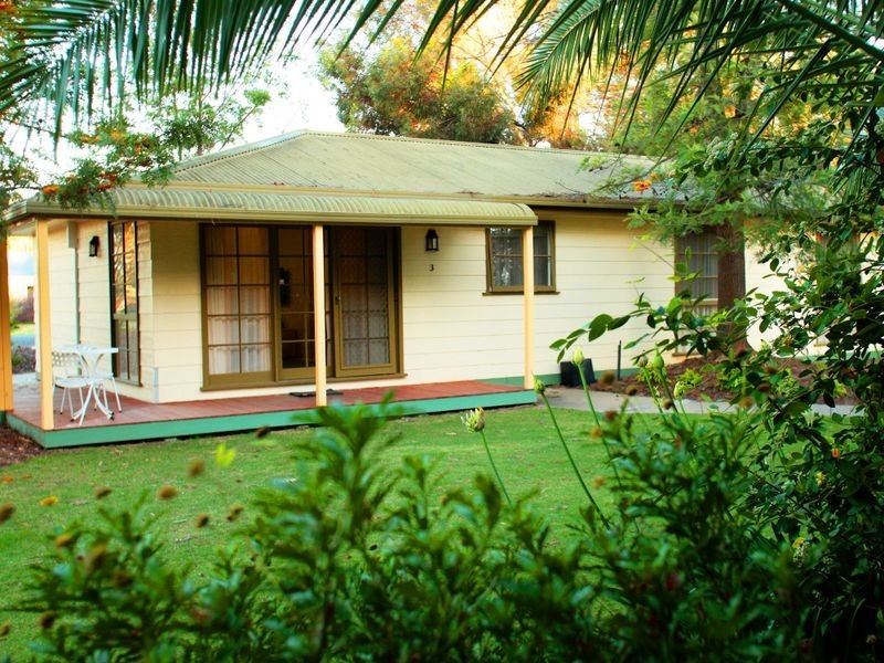 Villa 1 19 Winbi Lane, Moama NSW 2731