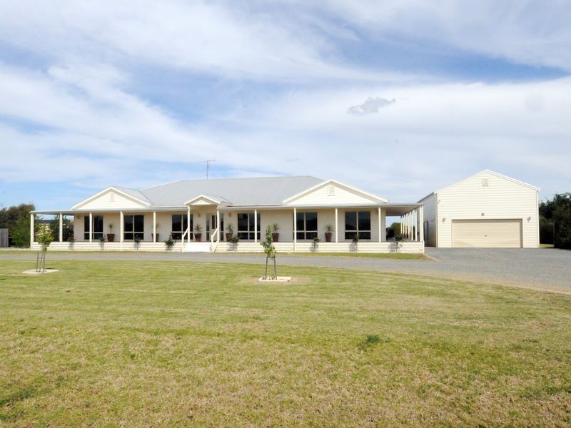 49 Brecon Court, Echuca VIC 3564