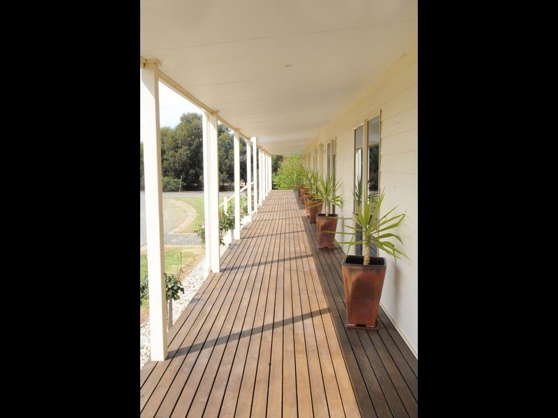 49 Brecon Court, Echuca VIC 3564
