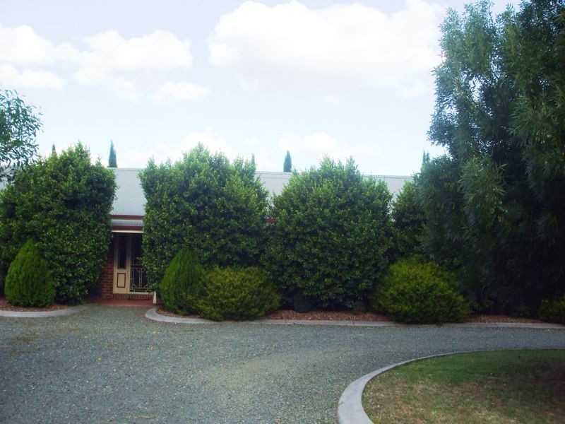 52 Murray Drive, Echuca VIC 3564