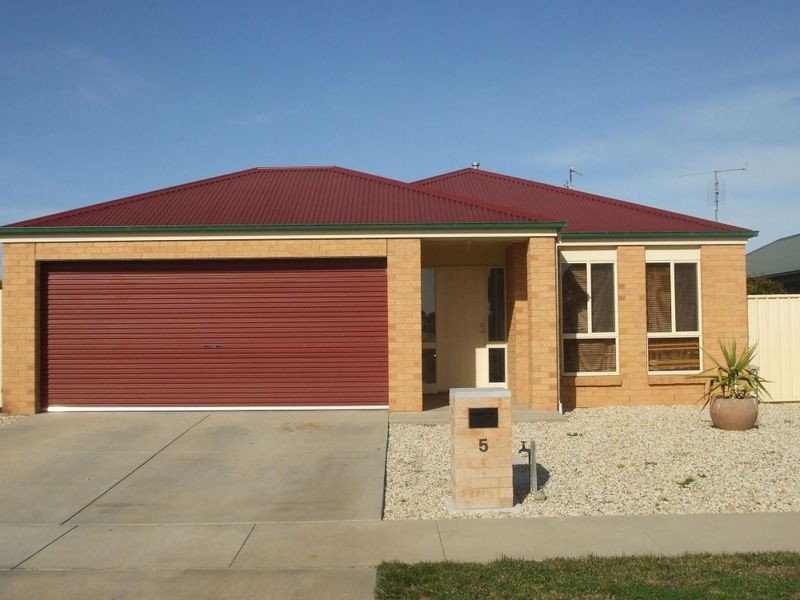 5 Pryor Street, Echuca VIC 3564