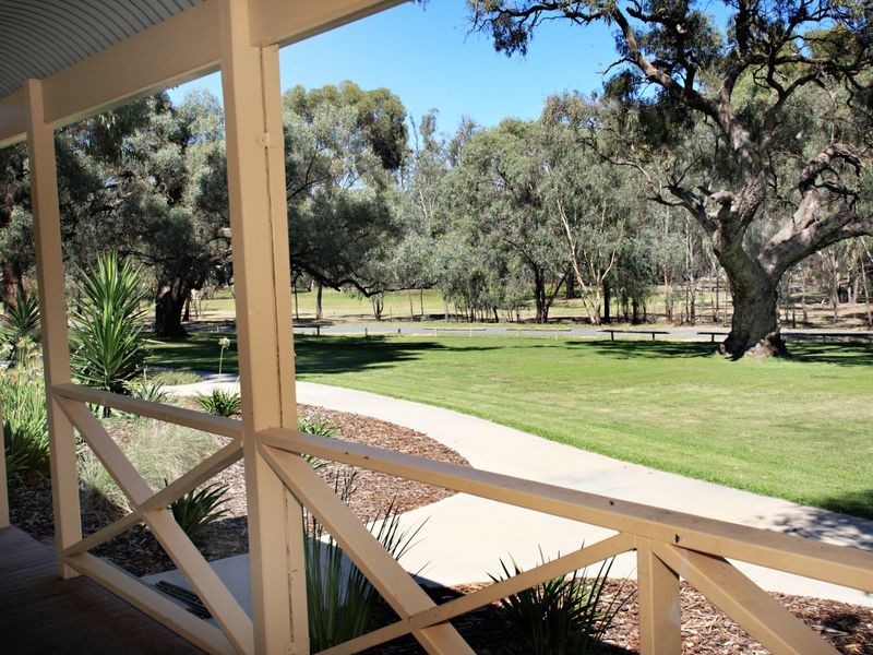 Villa 2 19 Winbi Lane, Moama NSW 2731