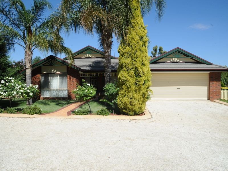 15 Baldwin Court, Echuca VIC 3564