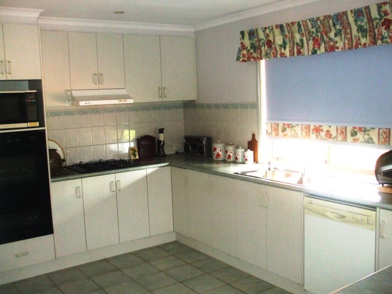 10 Schoeffel Drive, Echuca VIC 3564