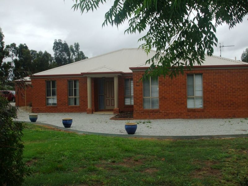 10 Schoeffel Drive, Echuca VIC 3564