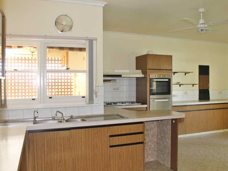 99 Haverfield Street, Echuca VIC 3564