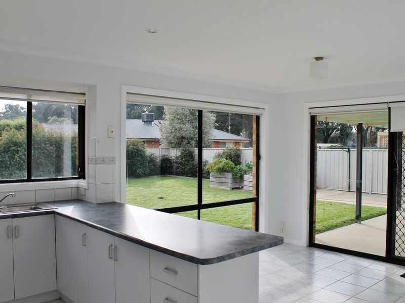 4 Stirling Court, Moama NSW 2731