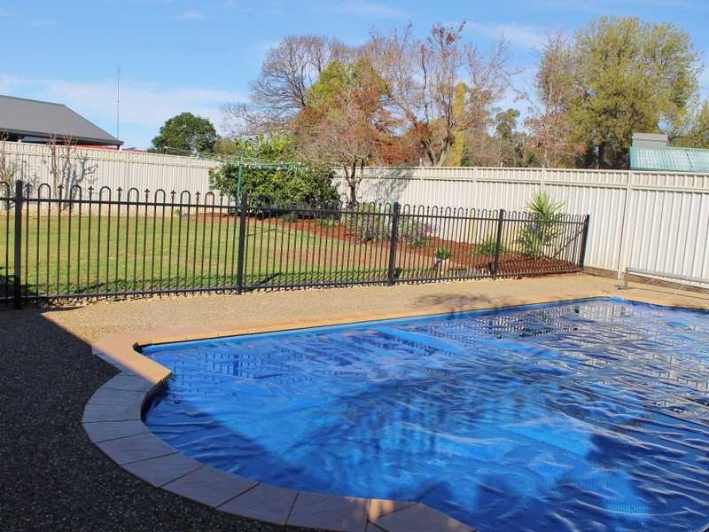 63 Lawson Drive, Moama NSW 2731
