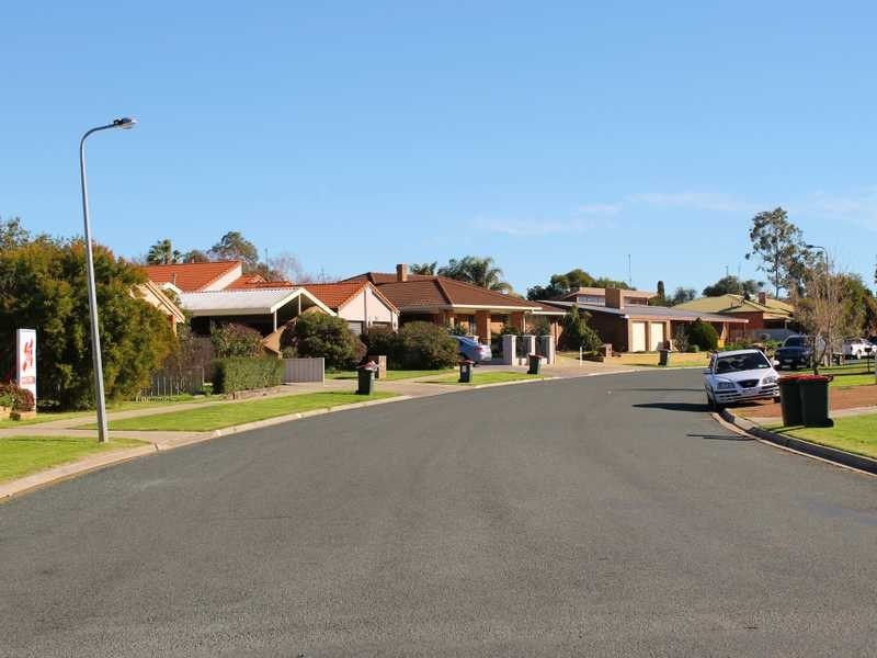 63 Lawson Drive, Moama NSW 2731
