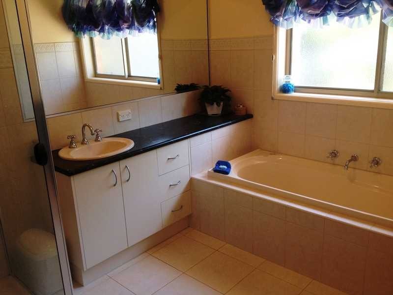 2 Lagoona Drive, Echuca VIC 3564