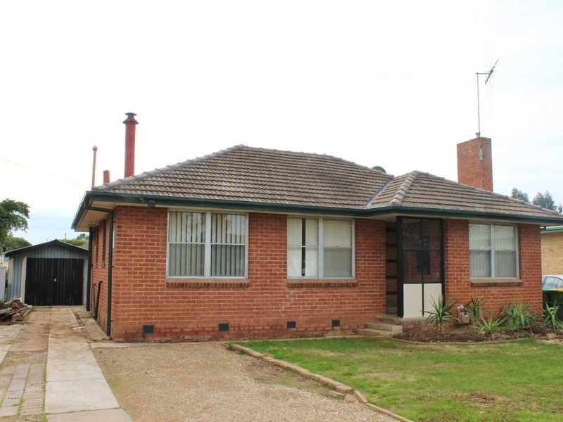 244 Ogilvie Avenue, Echuca VIC 3564